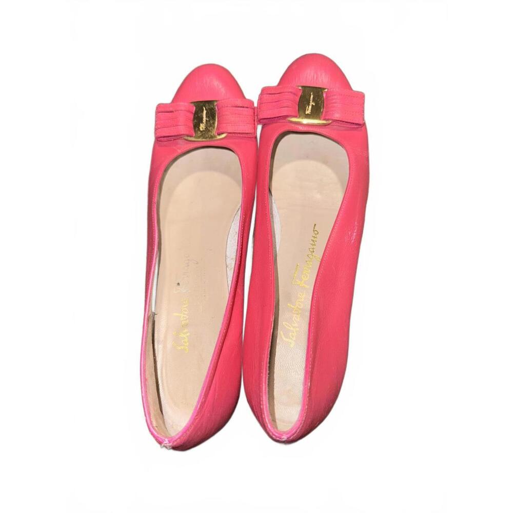 Salvatore Ferragamo Pink Leather Flats with Bow Detail Size 6 1/2